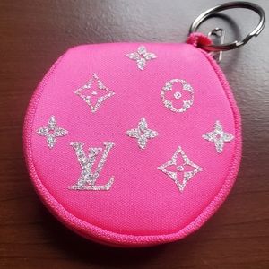 Facemask holder keychain